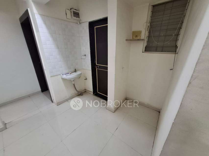 2 BHK Flat In Silver Classic, Narhe for Rent  In Silver Classic Apartment