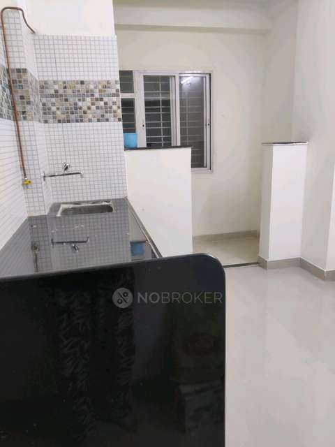3 BHK Flat In Triveni Co-operative Housimg Society for Rent  In Pimpri Colony