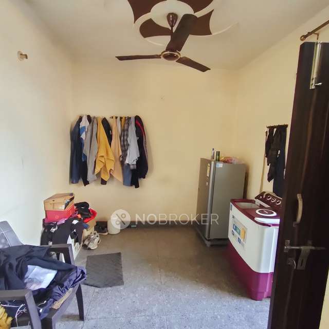 2 BHK Flat In Karampura For Sale  In Karam Pura