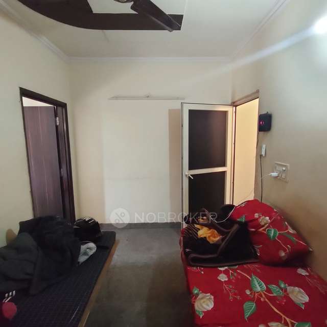 2 BHK Flat In Karampura For Sale  In Karam Pura