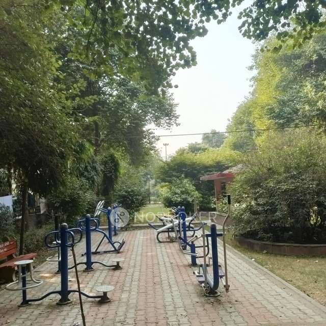 2 BHK Flat In Karampura For Sale  In Karam Pura