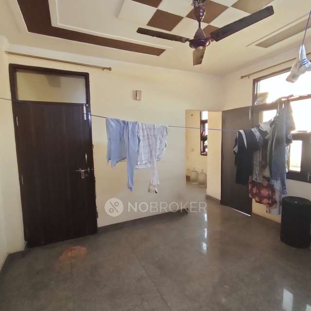 2 BHK Flat In Karampura For Sale  In Karam Pura