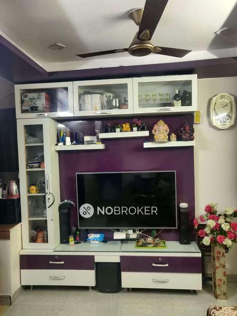 2 BHK Flat In Standalone Building  For Sale  In Dev Kunj