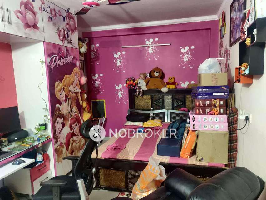 2 BHK Flat In Standalone Building  For Sale  In Dev Kunj