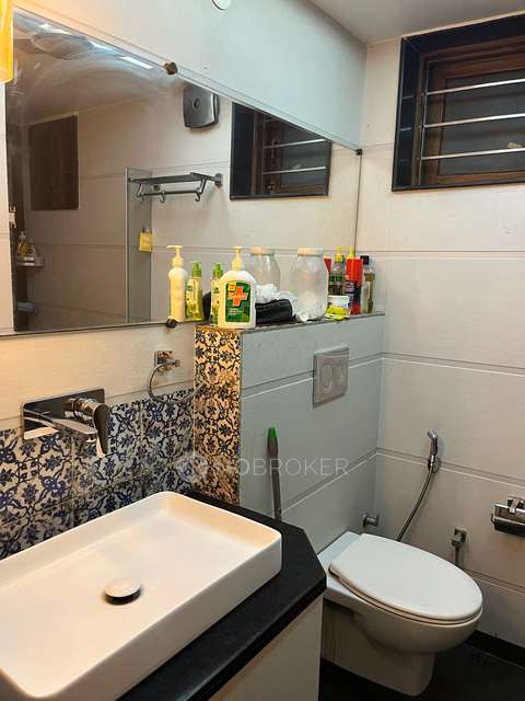 2 BHK Flat In Srm Apartment For Sale  In Patparganj