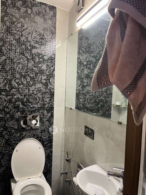 2 BHK Flat In Srm Apartment For Sale  In Patparganj