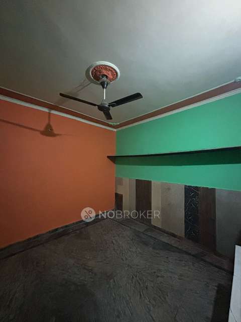 1 RK House for Rent  In Sector 52