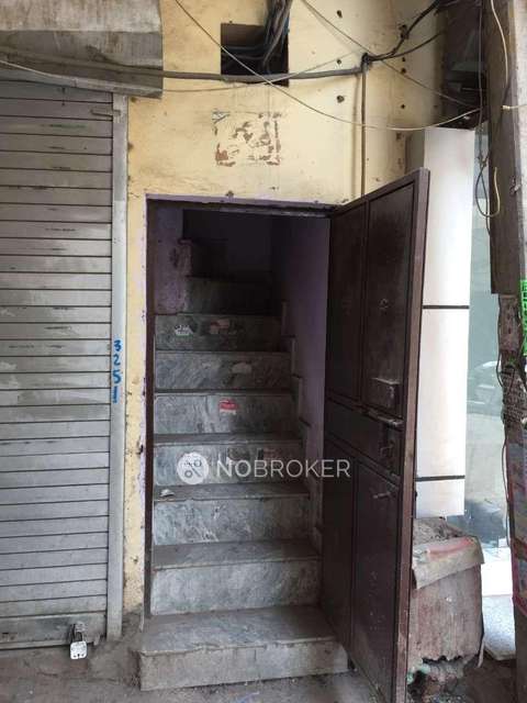 2 BHK Flat For Sale  In Ranjit Nagar