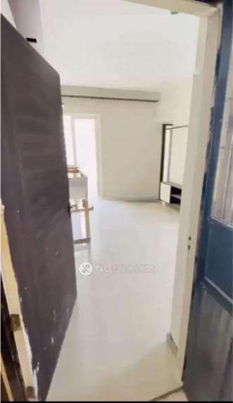 2 BHK Flat In Mahagun Mantraa Ii For Sale  In Sector 10