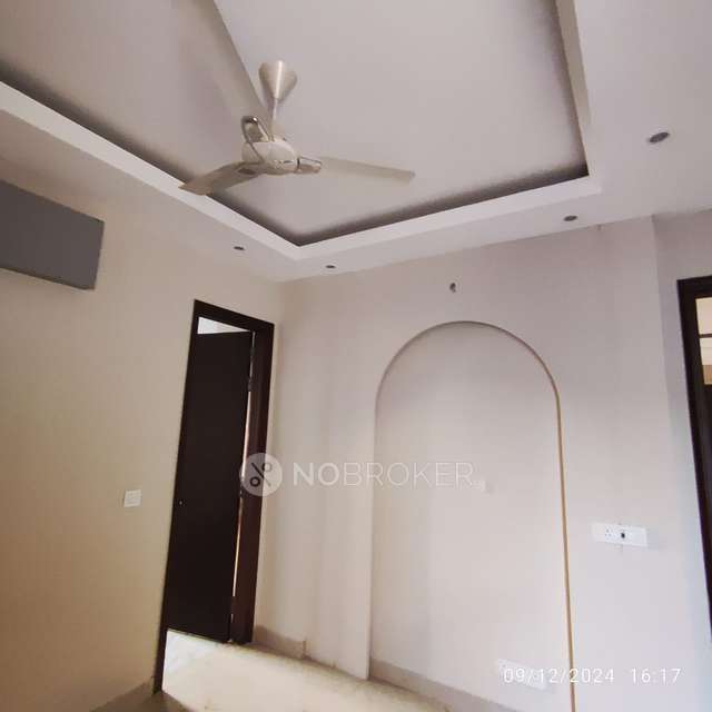 4 BHK Flat For Sale  In Sector 67