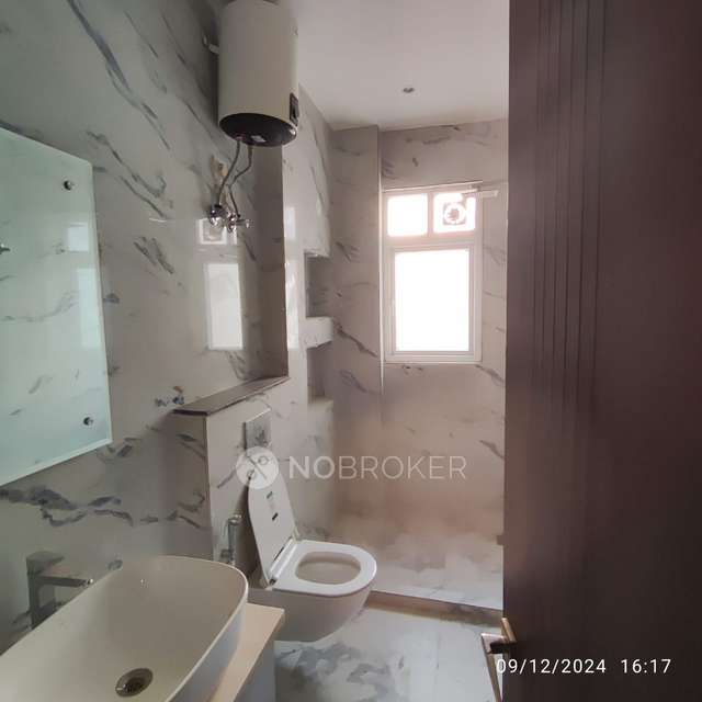 4 BHK Flat For Sale  In Sector 67