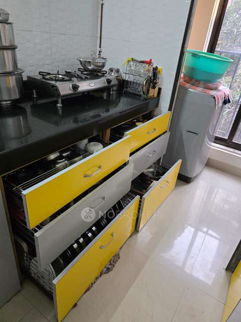 2 BHK Flat In Shivprasad Chs For Sale  In Kandivali West