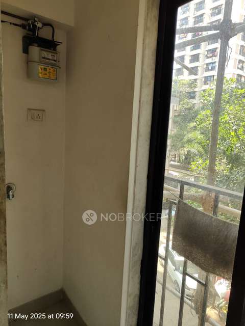 2 BHK Flat In Shivprasad Chs For Sale  In Kandivali West