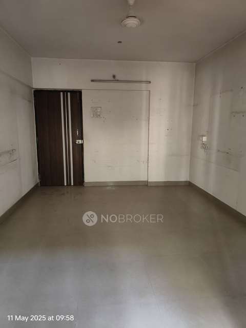 2 BHK Flat In Shivprasad Chs For Sale  In Kandivali West