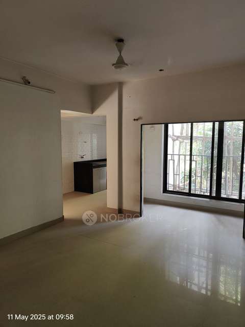 2 BHK Flat In Shivprasad Chs For Sale  In Kandivali West