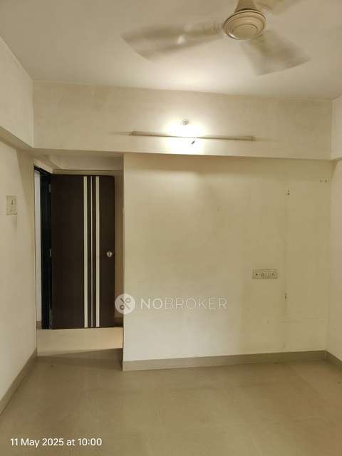 2 BHK Flat In Shivprasad Chs For Sale  In Kandivali West