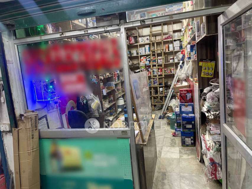 Shop in Sector 40 Market, Gurgaon for Rent 