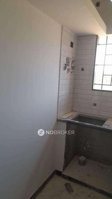 4+ BHK Flat In Standalone Building  For Sale  In Kadabagere