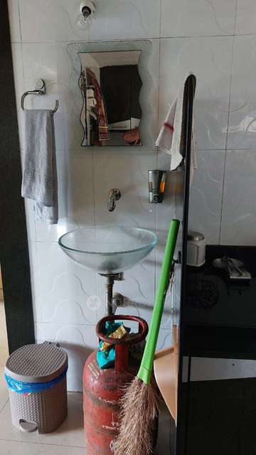 3 BHK Flat In Dosti Venus Building For Sale  In Antop Hill