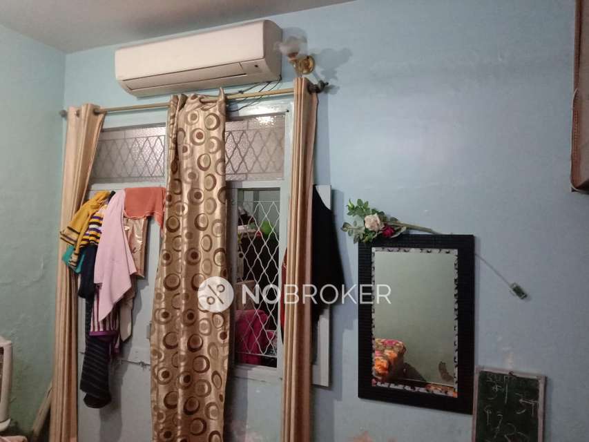 2 BHK Flat For Sale  In Laxmi Nagar