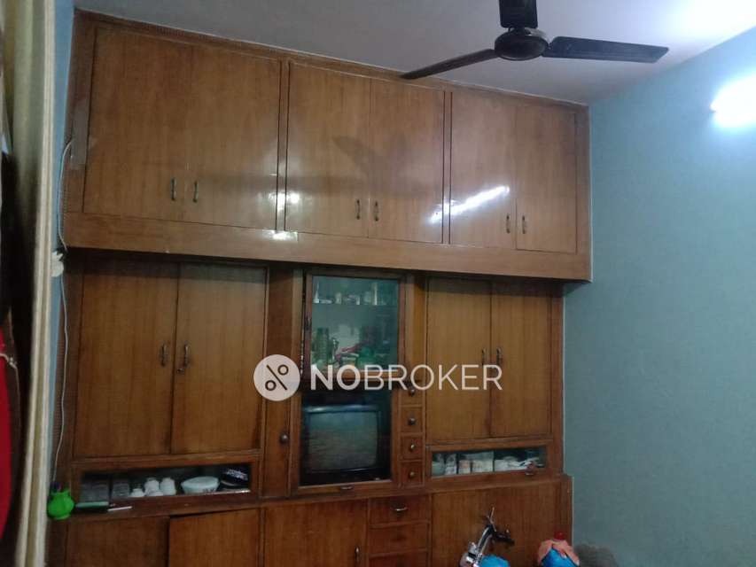 2 BHK Flat For Sale  In Laxmi Nagar