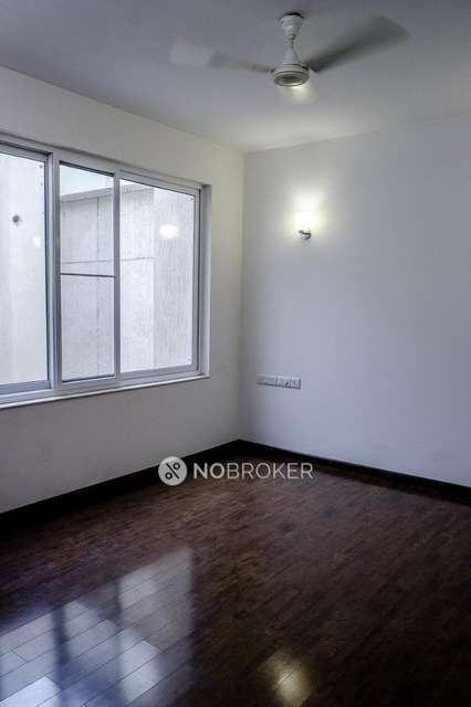 4 BHK Flat For Sale  In Panchsheel Park