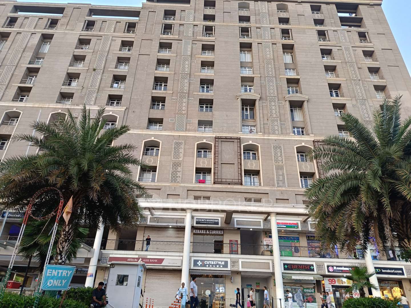 Shop for Sale in 82A, gurgaon Ideal for Atm,retail,service Center for