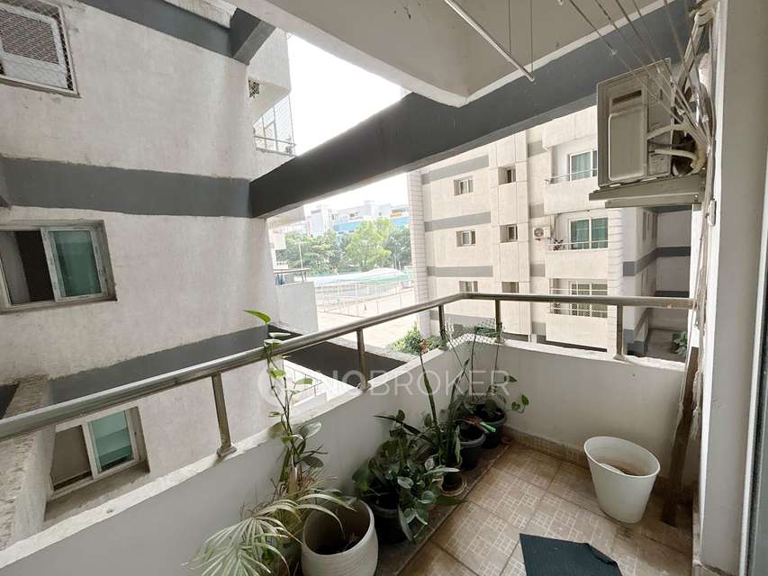 3 BHK Flat In 7 Hills Apartments For Sale  In Kokapet