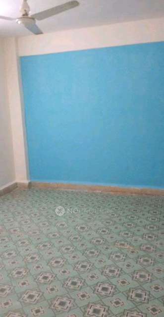 2 BHK Flat In Ganeshbaug Society For Sale  In Manik Baug