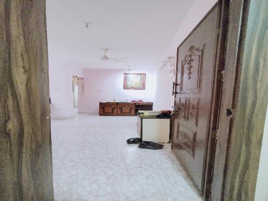 2 BHK Flat In Yash Park For Sale  In Ghatkopar East