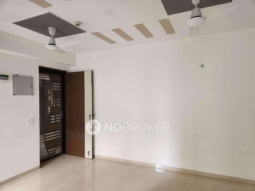 2 BHK Flat In Samridhi Grand Avenue For Sale  In Amrapali Dream Valley