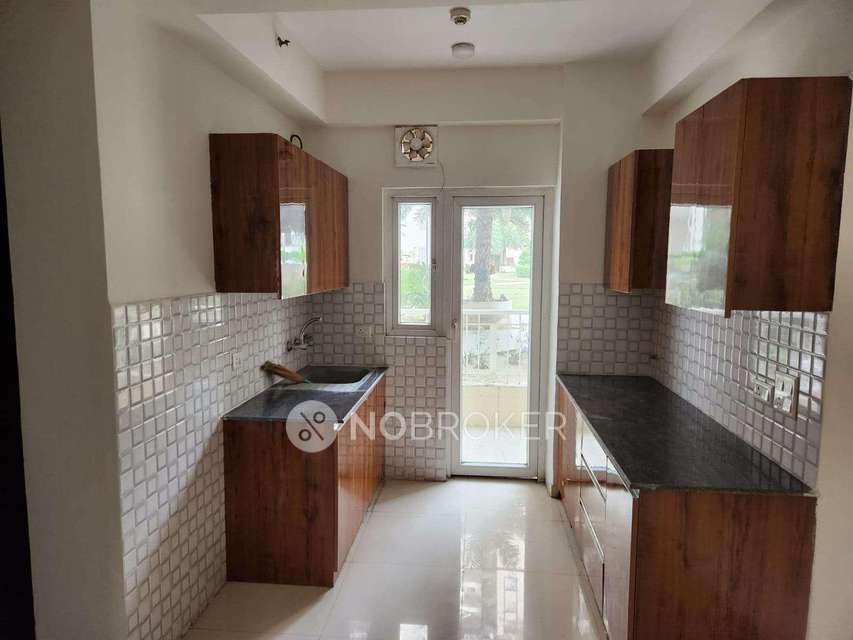 2 BHK Flat In Samridhi Grand Avenue For Sale  In Amrapali Dream Valley