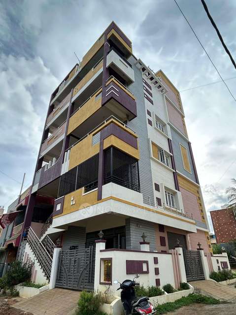 4+ BHK Flat In Standalone Building  For Sale  In Nelamangala Town