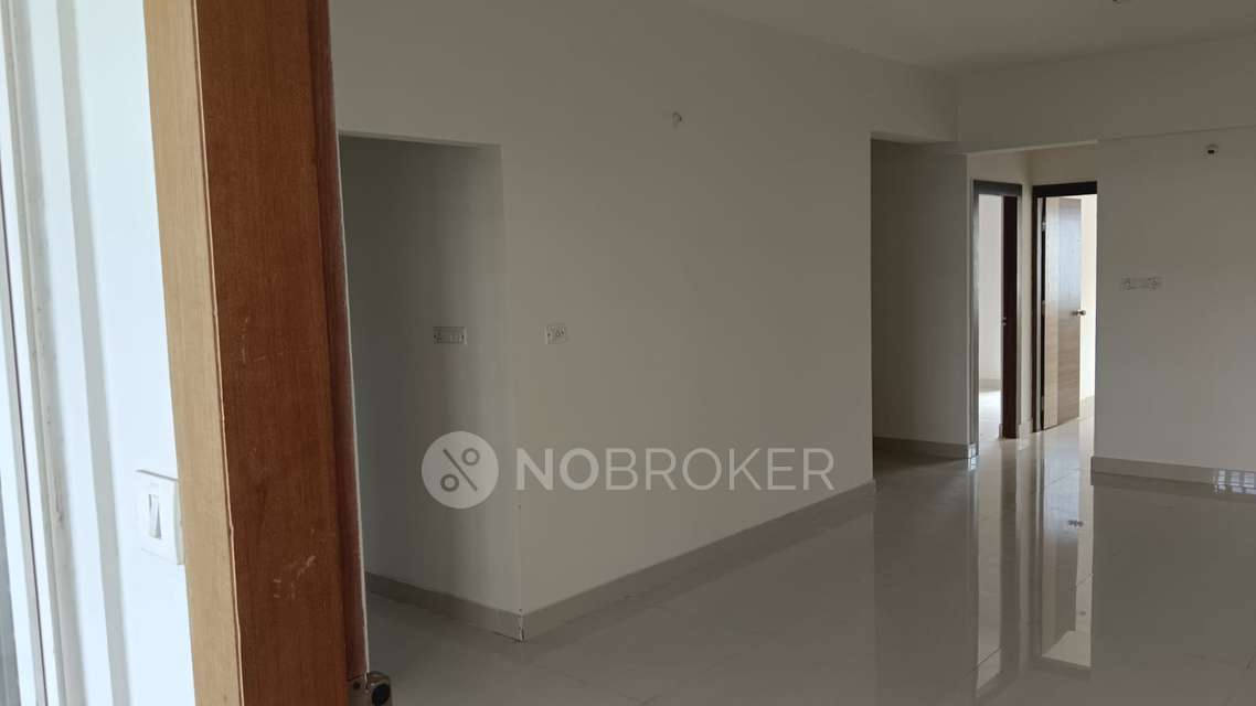 2 BHK Flat In Sml Rainbow Apartment For Sale  In J. P. Nagar