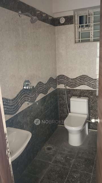 2 BHK Flat In Sml Rainbow Apartment For Sale  In J. P. Nagar