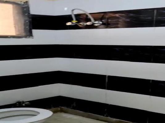 2 BHK Flat For Sale  In Bhola Nath Nagar