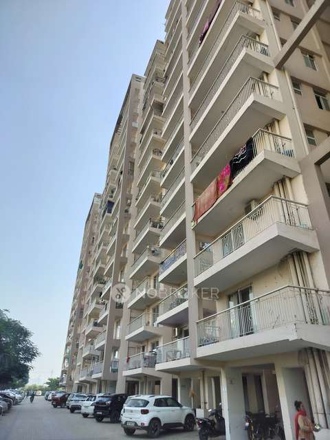 2 BHK Flat In Green Court For Sale  In Sector 90