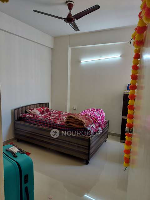 2 BHK Flat In Green Court For Sale  In Sector 90