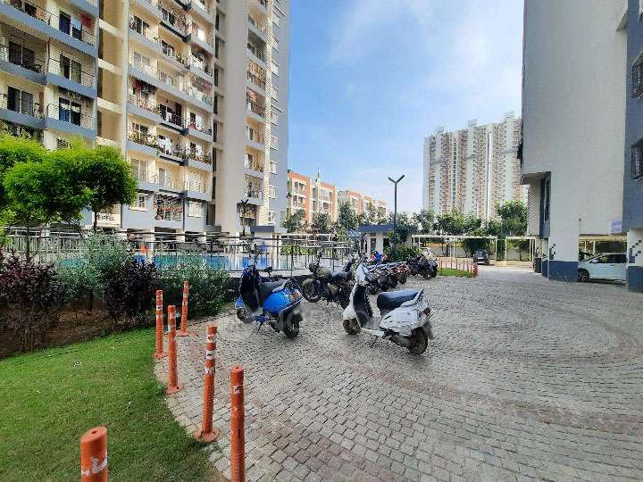 2 BHK Flat In Candeur Landmark For Sale  In Gunjur