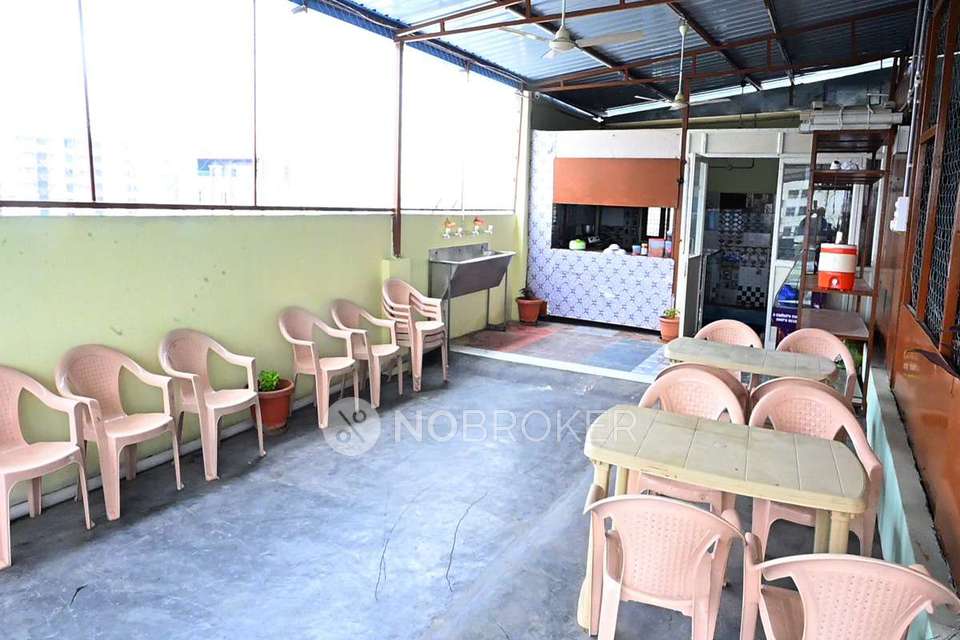 PG for Girls in Bahadhurpally