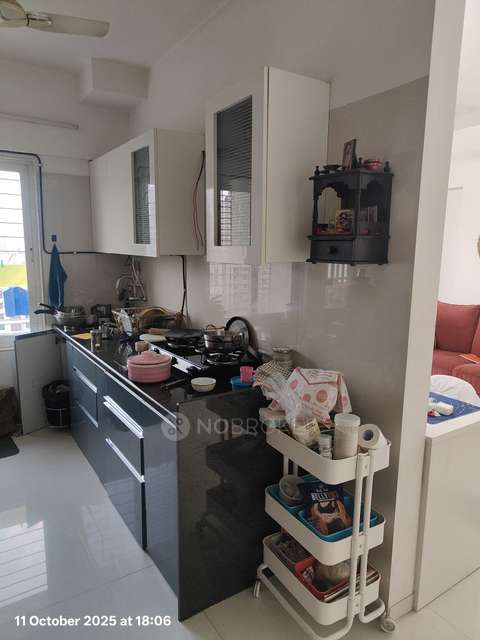 2 BHK Flat In Ashtha Heights For Sale  In Goregaon West