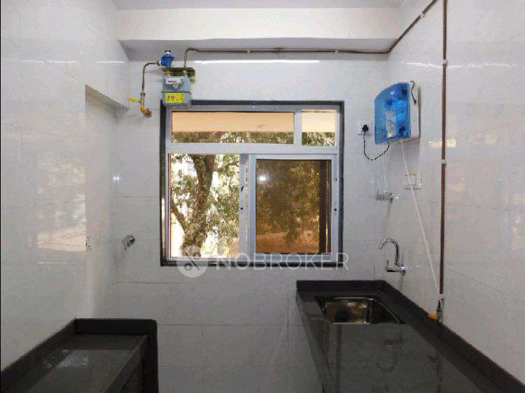 2 BHK Flat In Kamal Niwas Dahisar For Sale  In 17, Godavari Mhatre Rd, Mhatre Wadi, Dahisar West, Mumbai, Maharashtra 400068, India