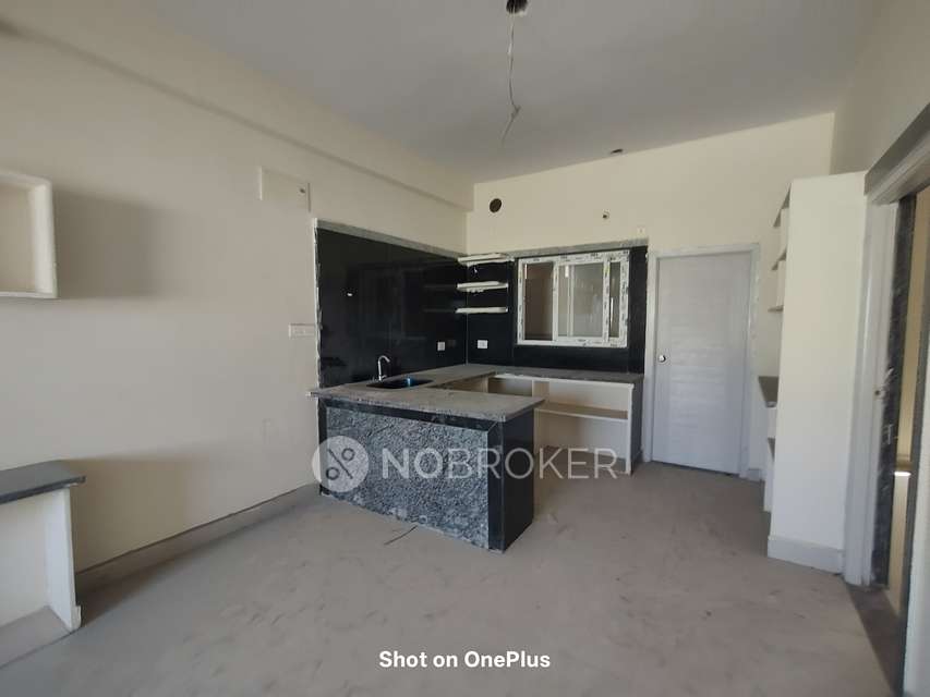 2 BHK Flat In Sterling Silver Heights, Adjacent To Orr Service Road For Sale  In Mallampet