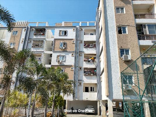 2 BHK Flat In Sterling Silver Heights, Adjacent To Orr Service Road For Sale  In Mallampet