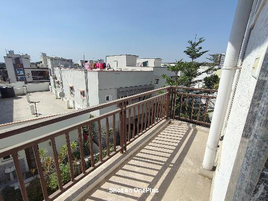 2 BHK Flat In Sterling Silver Heights, Adjacent To Orr Service Road For Sale  In Mallampet