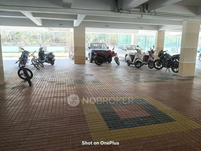 2 BHK Flat In Sterling Silver Heights, Adjacent To Orr Service Road For Sale  In Mallampet