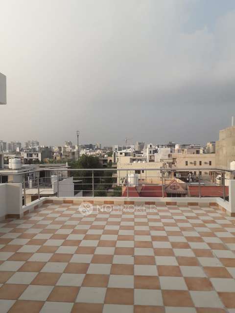 PG for Girls in Sector 45