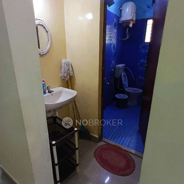 PG for Girls in Dhandeeswaram Nagar, Velachery