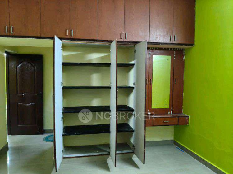 PG for Girls in Dhandeeswaram Nagar, Velachery