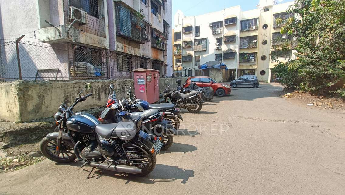 2 BHK Flat In Dadlaini Park Chs  For Sale  In Thane West Balkum